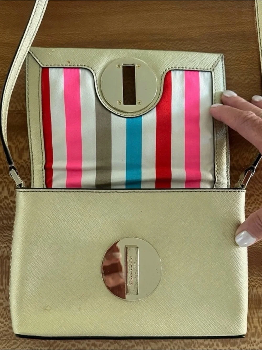 Kate Spade Newberry Lane SallyMetallic Gold Crossbody Bag Turnlock